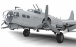 Airfix Eighth Air Force: Boeing B-17G™ & Bomber Re-supply Set 1:72 (A12010)